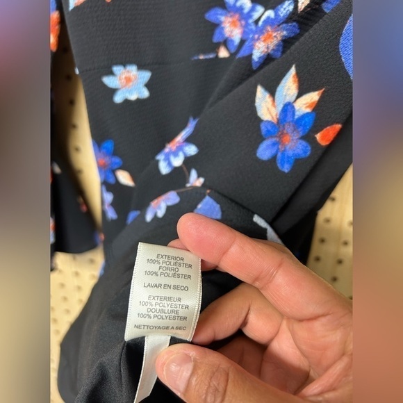 - Elizabet J Long Sleeve Floral Print Dress - Picture 3 of 5